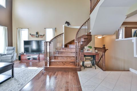 Photo 12 at 79 Sovereign's Gate, Shore, Barrie