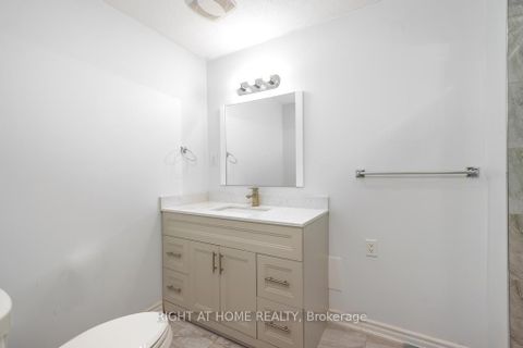 Photo 11 at 13 - 23 Four Winds Drive, York University Heights, Toronto