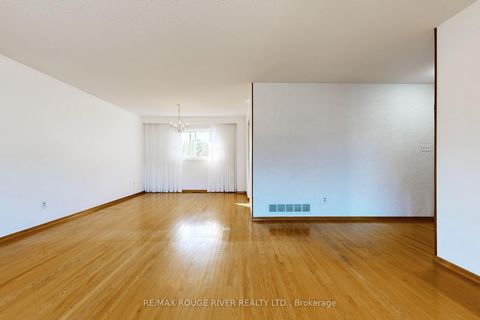 Photo 11 at 16 Haviland Drive, Centennial Scarborough, Toronto