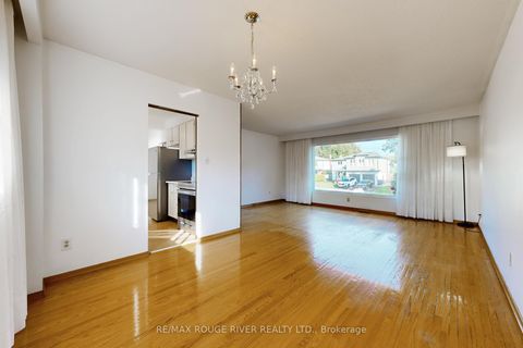 Photo 12 at 16 Haviland Drive, Centennial Scarborough, Toronto
