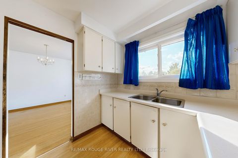 Photo 15 at 16 Haviland Drive, Centennial Scarborough, Toronto