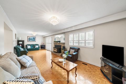 Photo 11 at 105 Bickerton Crescent, Pleasant View, Toronto