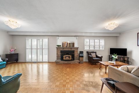 Photo 13 at 105 Bickerton Crescent, Pleasant View, Toronto