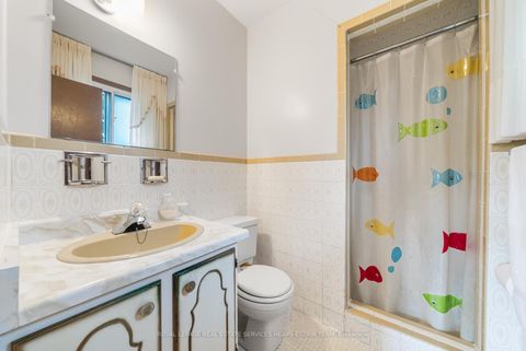 Photo 16 at 105 Bickerton Crescent, Pleasant View, Toronto