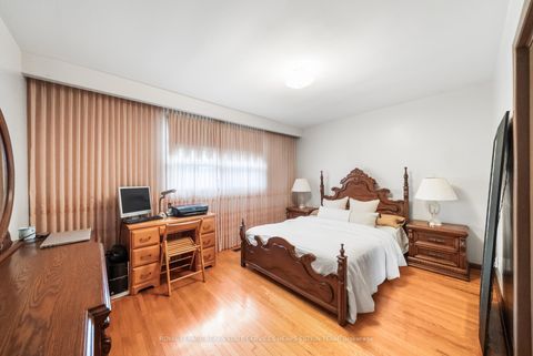 Photo 17 at 105 Bickerton Crescent, Pleasant View, Toronto