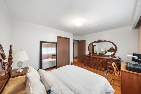 Photo 18 at 105 Bickerton Crescent, Pleasant View, Toronto