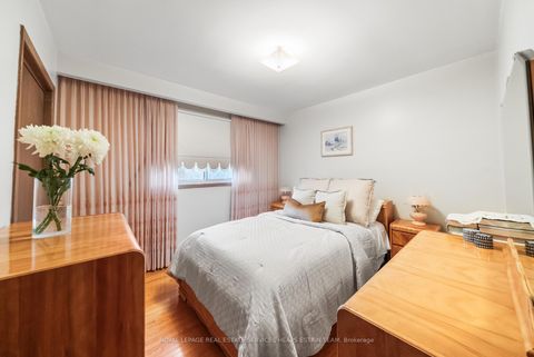 Photo 19 at 105 Bickerton Crescent, Pleasant View, Toronto