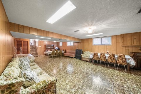 Photo 24 at 105 Bickerton Crescent, Pleasant View, Toronto