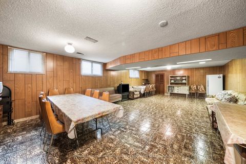 Photo 25 at 105 Bickerton Crescent, Pleasant View, Toronto