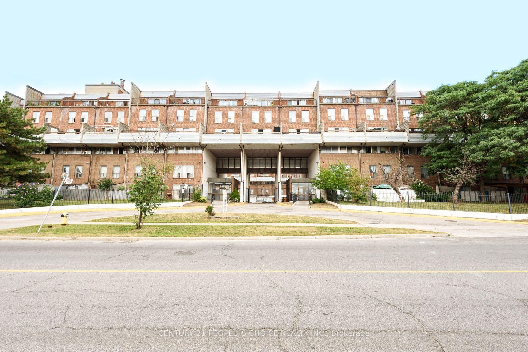 111 - 10 Eddystone Avenue, Jane Heights, Toronto 