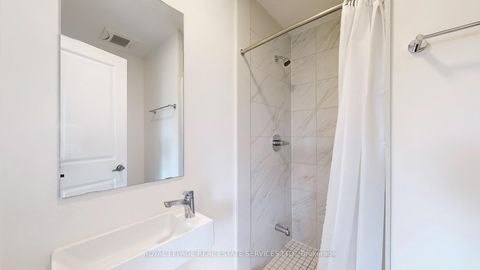 Photo 15 at 304 - 3058 Sixth Line, GO Glenorchy, Oakville