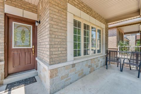 Photo 2 at 6 Renoir Drive, Patterson, Vaughan