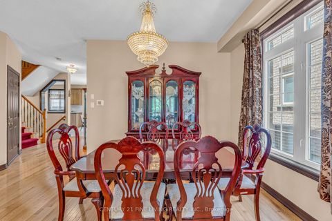 Photo 6 at 6 Renoir Drive, Patterson, Vaughan