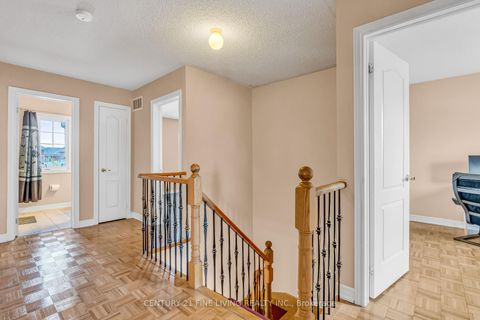 Photo 17 at 6 Renoir Drive, Patterson, Vaughan