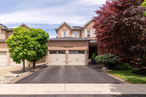 Photo 1 at 151 Glenside Drive, Maple, Vaughan