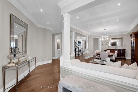 Photo 4 at 151 Glenside Drive, Maple, Vaughan