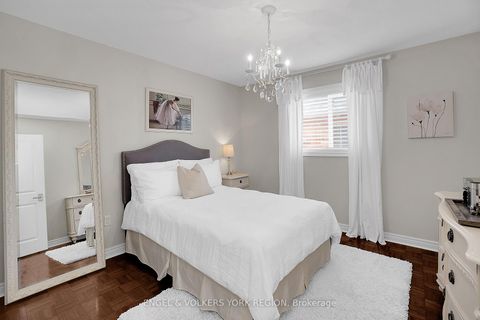 Photo 27 at 151 Glenside Drive, Maple, Vaughan