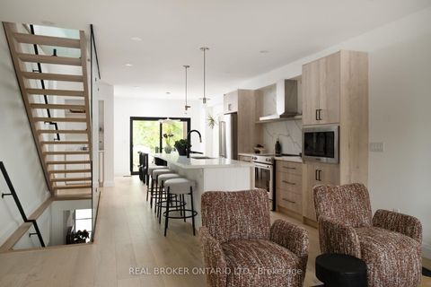 Photo 6 at 238 Coleridge Avenue, Lumsden, Toronto