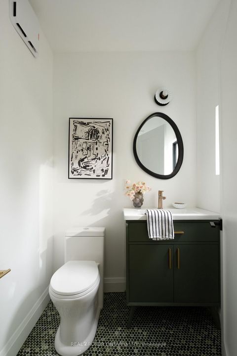 Photo 9 at 238 Coleridge Avenue, Lumsden, Toronto