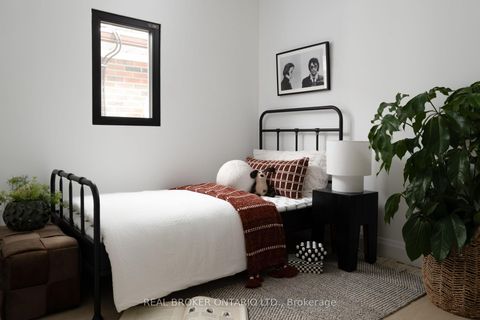 Photo 13 at 238 Coleridge Avenue, Lumsden, Toronto