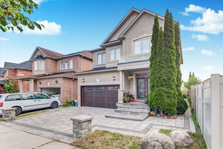 Photo 3 at 138 Riverwalk Drive, Box Grove, Markham