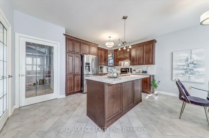 Photo 15 at 138 Riverwalk Drive, Box Grove, Markham