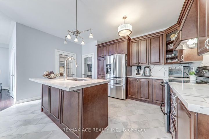 Photo 16 at 138 Riverwalk Drive, Box Grove, Markham