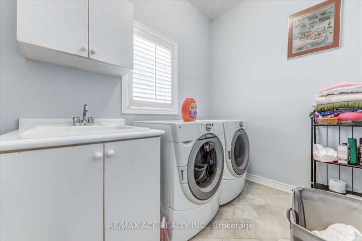 Photo 19 at 138 Riverwalk Drive, Box Grove, Markham