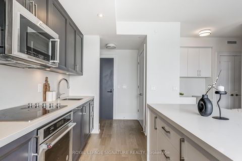 Photo 6 at 853 - 25 Adra Grado Way, Bayview Village, Toronto