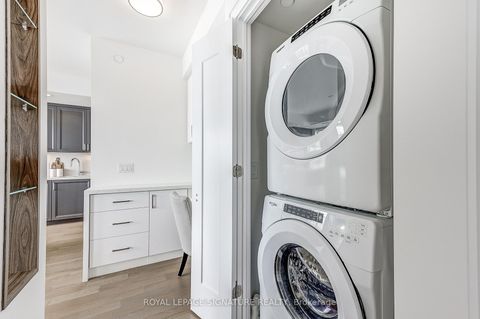 Photo 16 at 853 - 25 Adra Grado Way, Bayview Village, Toronto