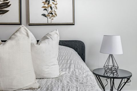 Photo 23 at 853 - 25 Adra Grado Way, Bayview Village, Toronto