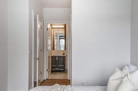 Photo 24 at 853 - 25 Adra Grado Way, Bayview Village, Toronto