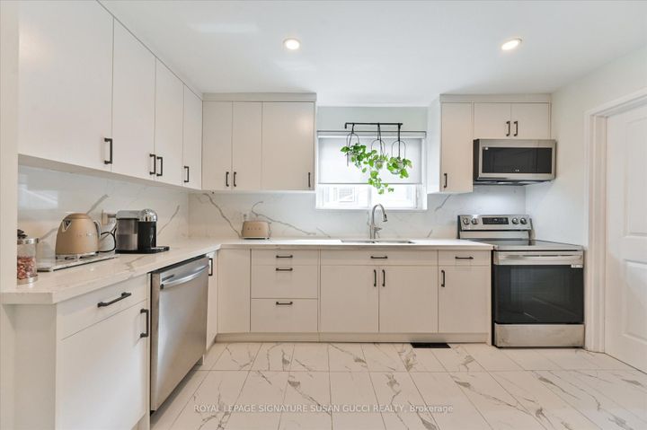 Photo 12 at 94 Meighen Avenue, Parkview, Toronto