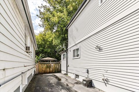 Photo 33 at 94 Meighen Avenue, Parkview, Toronto