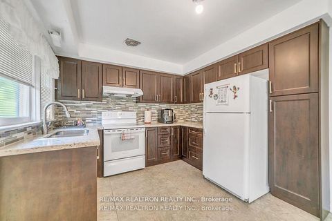 Photo 9 at 66 Claywood Road, Willowdale West, Toronto