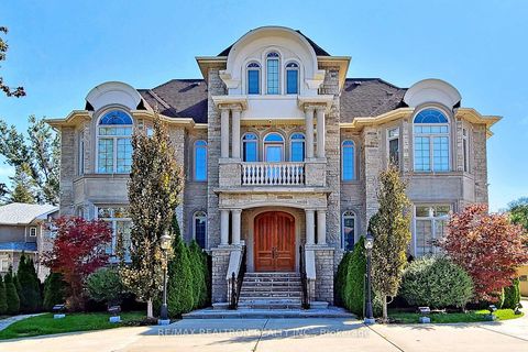 Photo 2 at 21 Boyle Drive, South Richvale, Richmond Hill