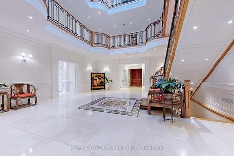 Photo 7 at 21 Boyle Drive, South Richvale, Richmond Hill