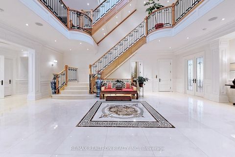 Photo 9 at 21 Boyle Drive, South Richvale, Richmond Hill