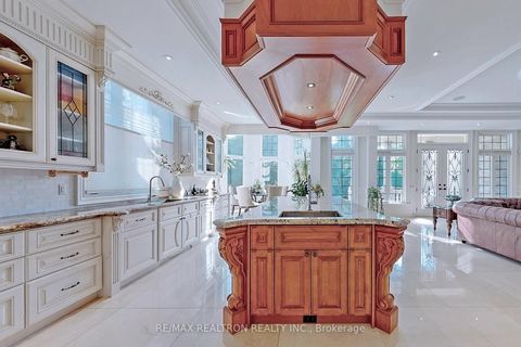 Photo 23 at 21 Boyle Drive, South Richvale, Richmond Hill