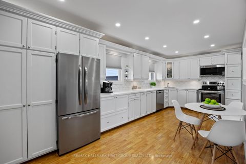 Photo 11 at 924 McCullough Drive, Downtown Whitby, Whitby