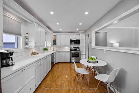 Photo 12 at 924 McCullough Drive, Downtown Whitby, Whitby