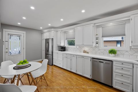 Photo 13 at 924 McCullough Drive, Downtown Whitby, Whitby