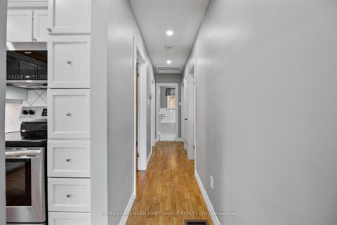 Photo 15 at 924 McCullough Drive, Downtown Whitby, Whitby