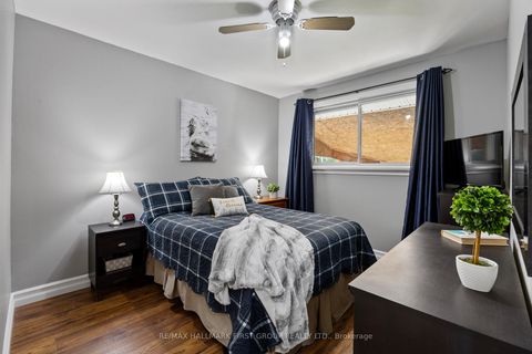 Photo 17 at 924 McCullough Drive, Downtown Whitby, Whitby