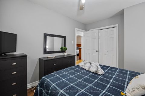 Photo 18 at 924 McCullough Drive, Downtown Whitby, Whitby