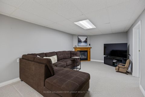 Photo 27 at 924 McCullough Drive, Downtown Whitby, Whitby