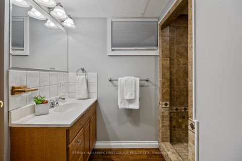 Photo 34 at 924 McCullough Drive, Downtown Whitby, Whitby