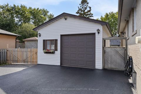 Photo 36 at 924 McCullough Drive, Downtown Whitby, Whitby