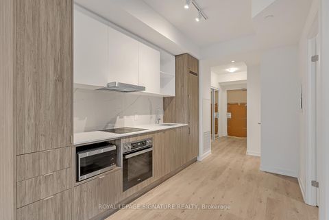 Photo 5 at 7312 - 138 Downes Street, Waterfront Communities C8, Toronto