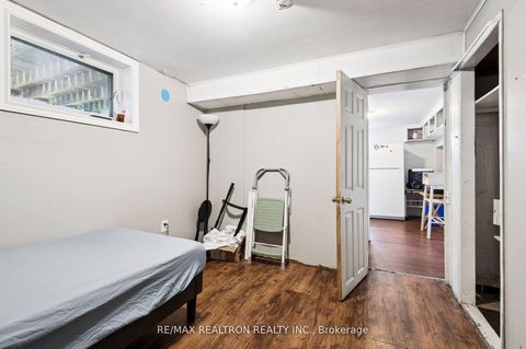 Photo 12 at 4423 Lawrence Avenue E, West Hill, Toronto